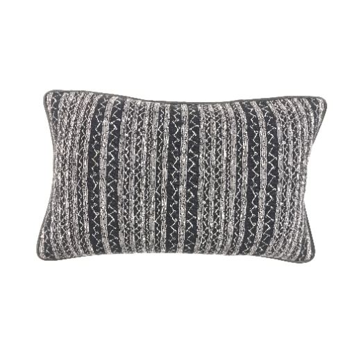 Подушка GRAND SAFARI Delta De Le Cuona, стоимость 18 000 руб. 